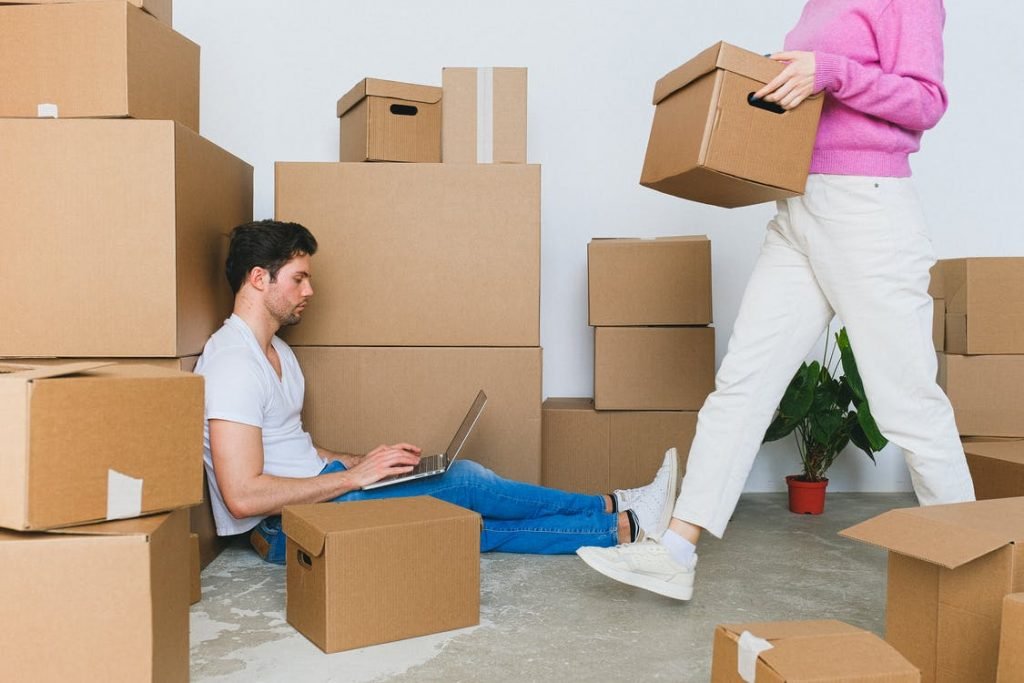7 Tips for Finding the Top Business Office Movers in Dubai