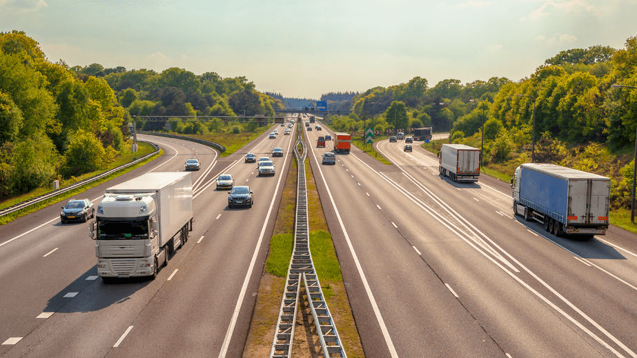 The 7 Most Important Highway Driving Tips